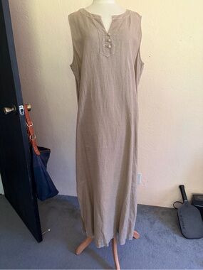J Jill Sleeveless Long Linen Maxi Dress in Taupe